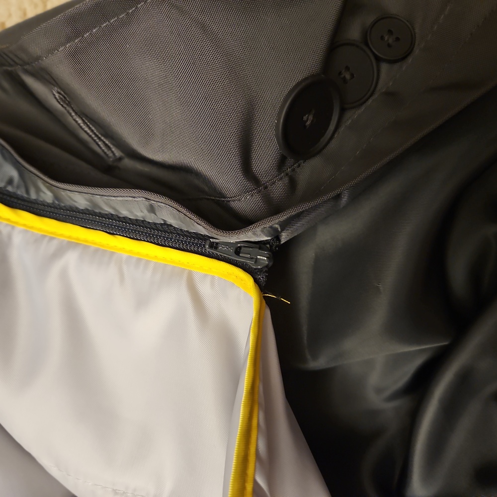 Calvin Klein Slim Fit Raincoat | 38S | Removable Liner - Picture 8 of 8